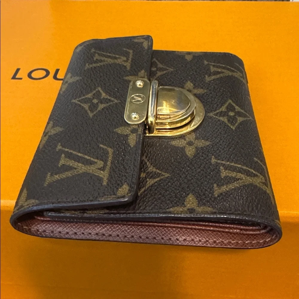 AUTHENTIC Louis Vuitton Black and Gold Monogram WALLET - Picture 5 of 14